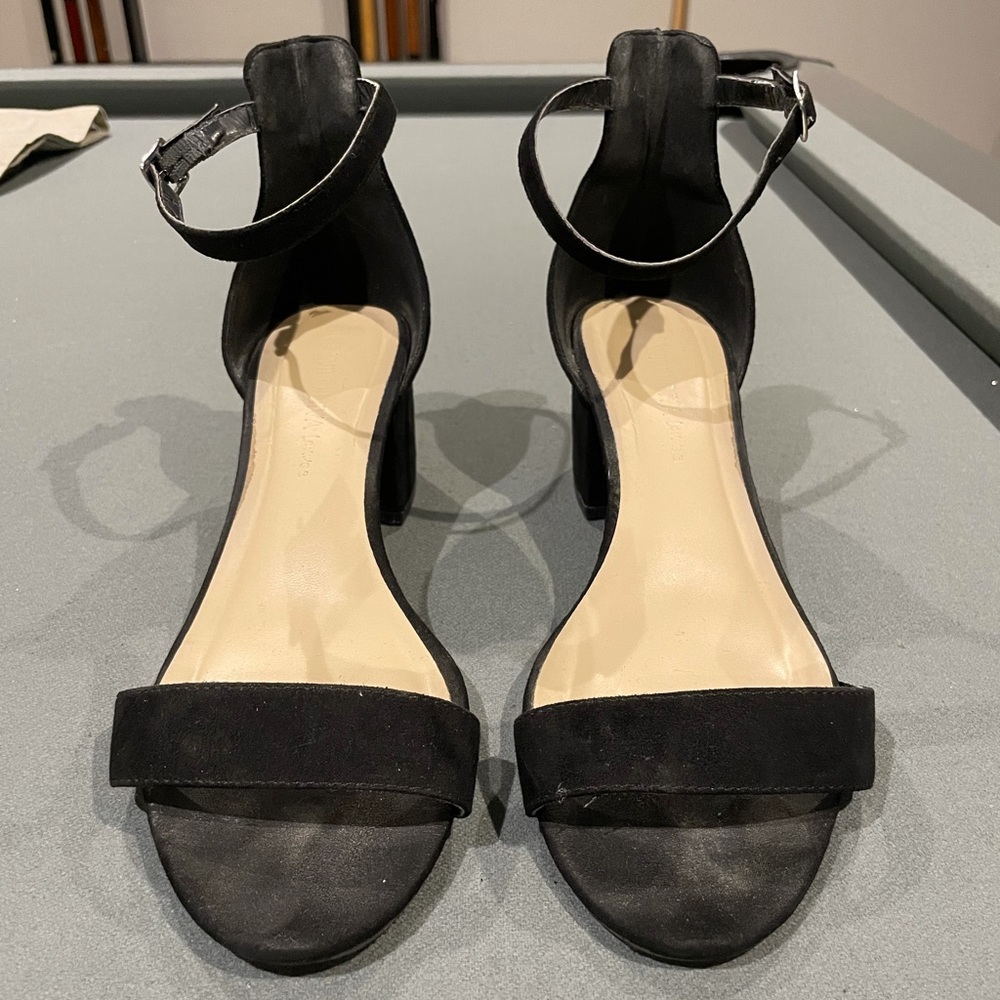 Black suede sandal